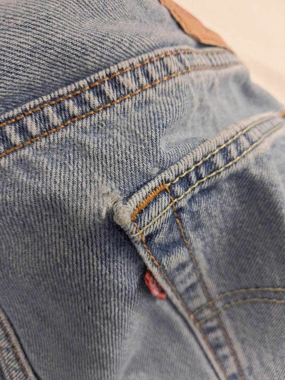 Levis 505 Regular Fit Light Wash Blue Denim Jeans Mens W34 L29* - Picture 7 of 12